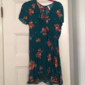 Medium green dress